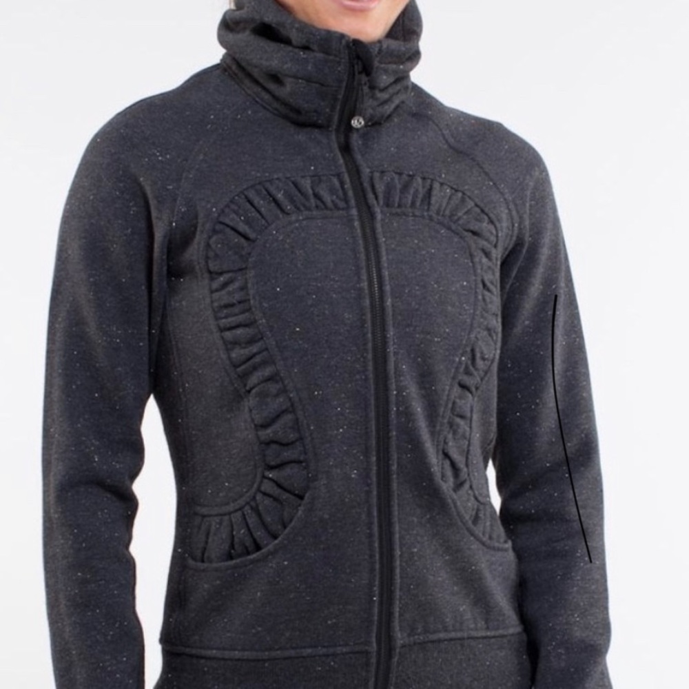LULULEMON Sweatshirt